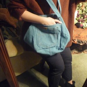 Convertible jean pocket purse
